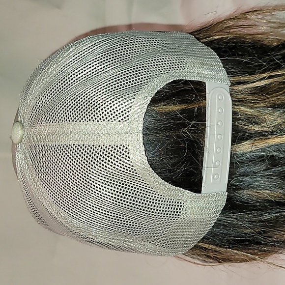 Bass Pro Shops. Gone Fishing Hat. Snap-back. - Picture 4 of 9